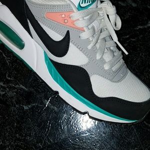 Nike airmax correlate